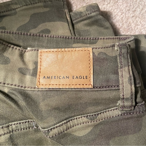 Hi-Rise Super Stretch Jeggings - Camo - Picture 6 of 6